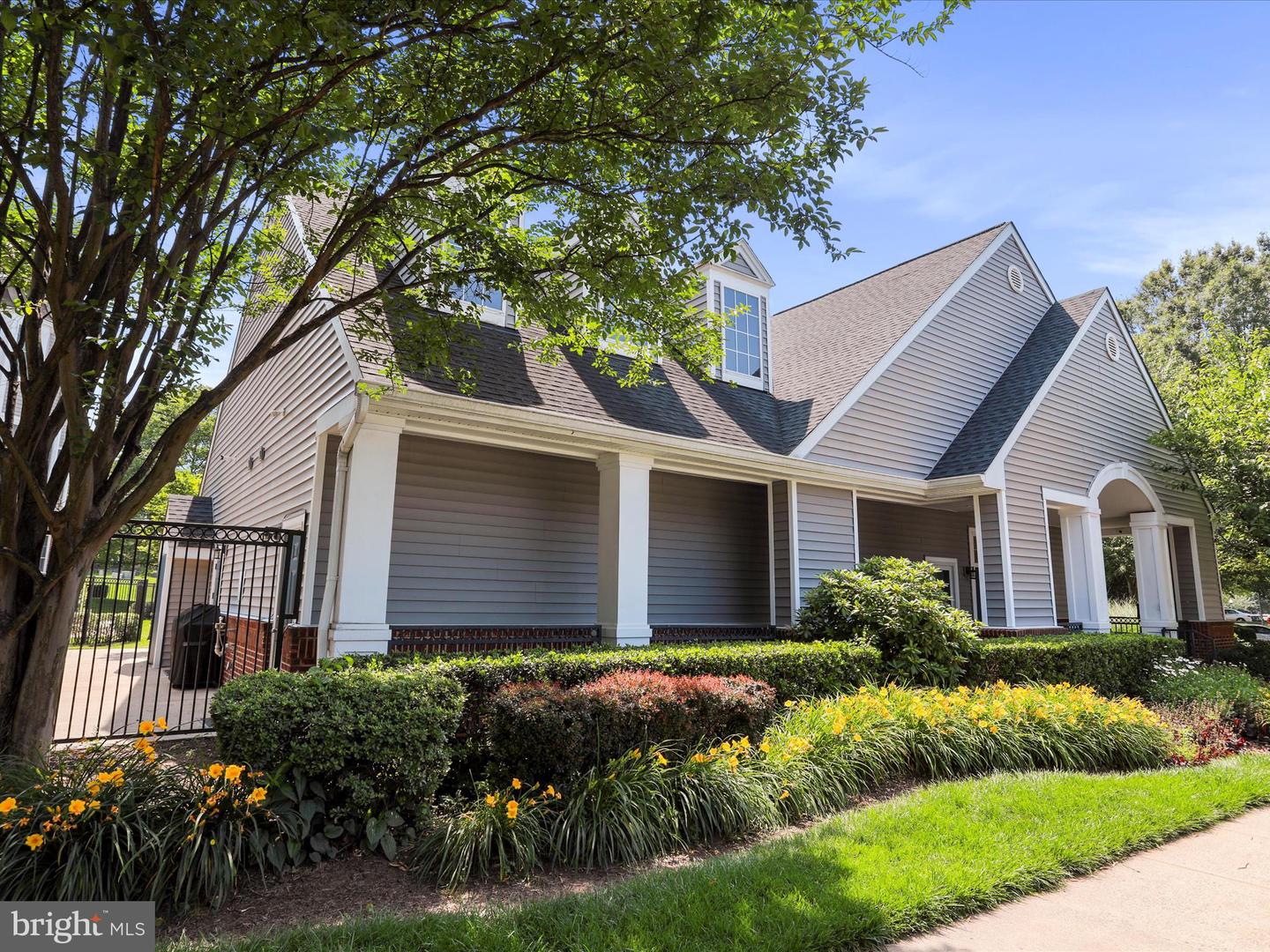46598 DRYSDALE TER #302, STERLING, Virginia 20165, 2 Bedrooms Bedrooms, ,3 BathroomsBathrooms,Residential,For sale,46598 DRYSDALE TER #302,VALO2099386 MLS # VALO2099386