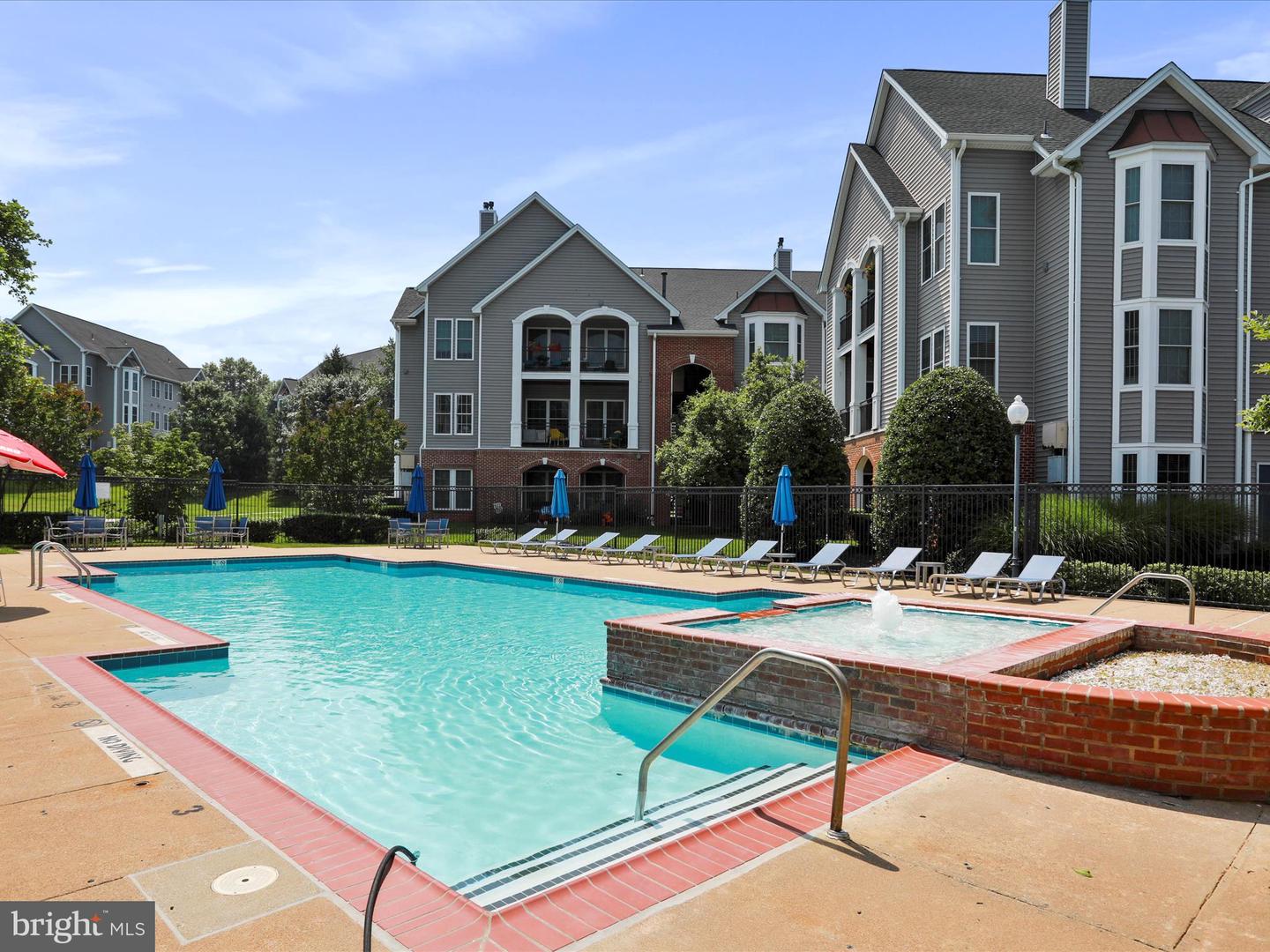 46598 DRYSDALE TER #302, STERLING, Virginia 20165, 2 Bedrooms Bedrooms, ,3 BathroomsBathrooms,Residential,For sale,46598 DRYSDALE TER #302,VALO2099386 MLS # VALO2099386