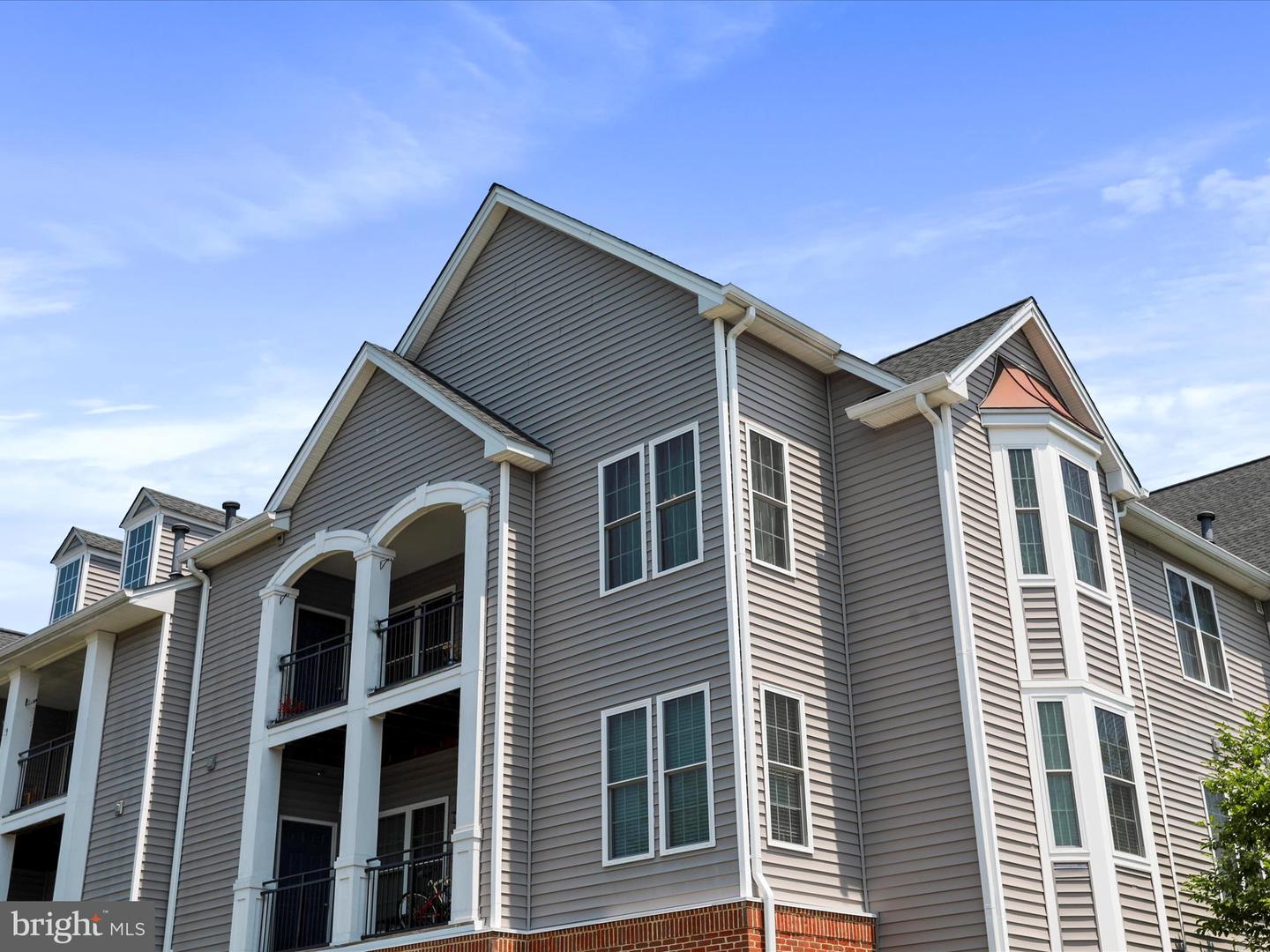 46598 DRYSDALE TER #302, STERLING, Virginia 20165, 2 Bedrooms Bedrooms, ,3 BathroomsBathrooms,Residential,For sale,46598 DRYSDALE TER #302,VALO2099386 MLS # VALO2099386