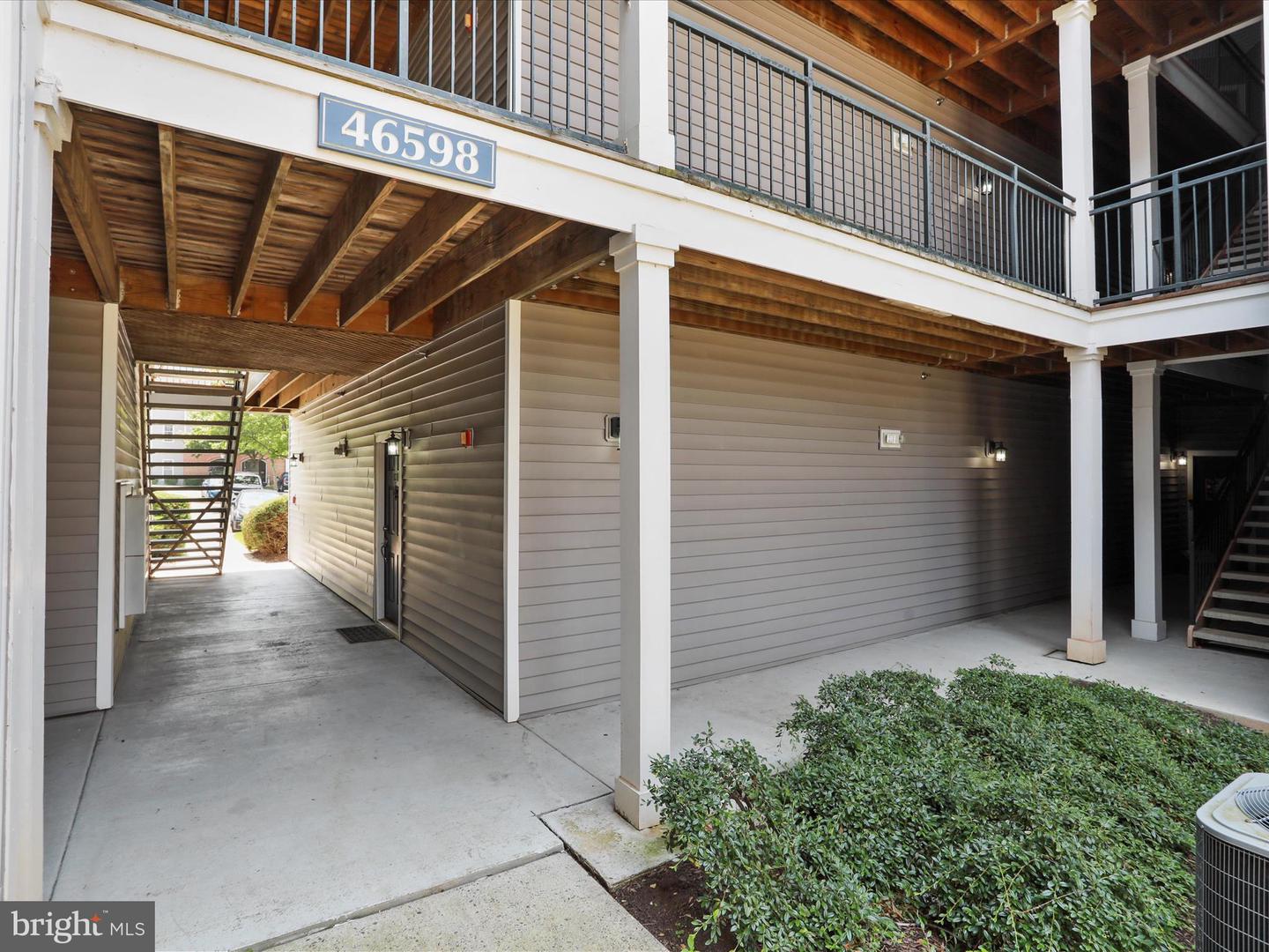 46598 DRYSDALE TER #302, STERLING, Virginia 20165, 2 Bedrooms Bedrooms, ,3 BathroomsBathrooms,Residential,For sale,46598 DRYSDALE TER #302,VALO2099386 MLS # VALO2099386