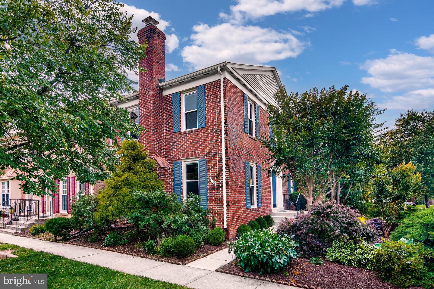 6161 SUMMER PARK LN, ALEXANDRIA, Virginia 22315, 4 Bedrooms Bedrooms, ,3 BathroomsBathrooms,Residential,For sale,6161 SUMMER PARK LN,VAFX2247038 MLS # VAFX2247038