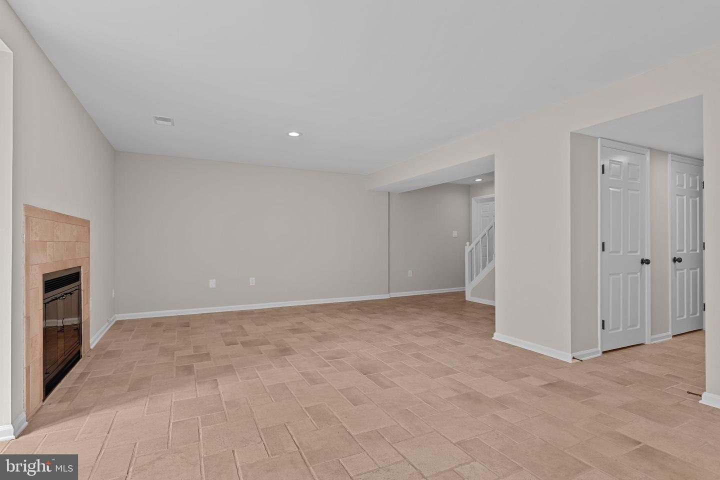 6161 SUMMER PARK LN, ALEXANDRIA, Virginia 22315, 4 Bedrooms Bedrooms, ,3 BathroomsBathrooms,Residential,For sale,6161 SUMMER PARK LN,VAFX2247038 MLS # VAFX2247038