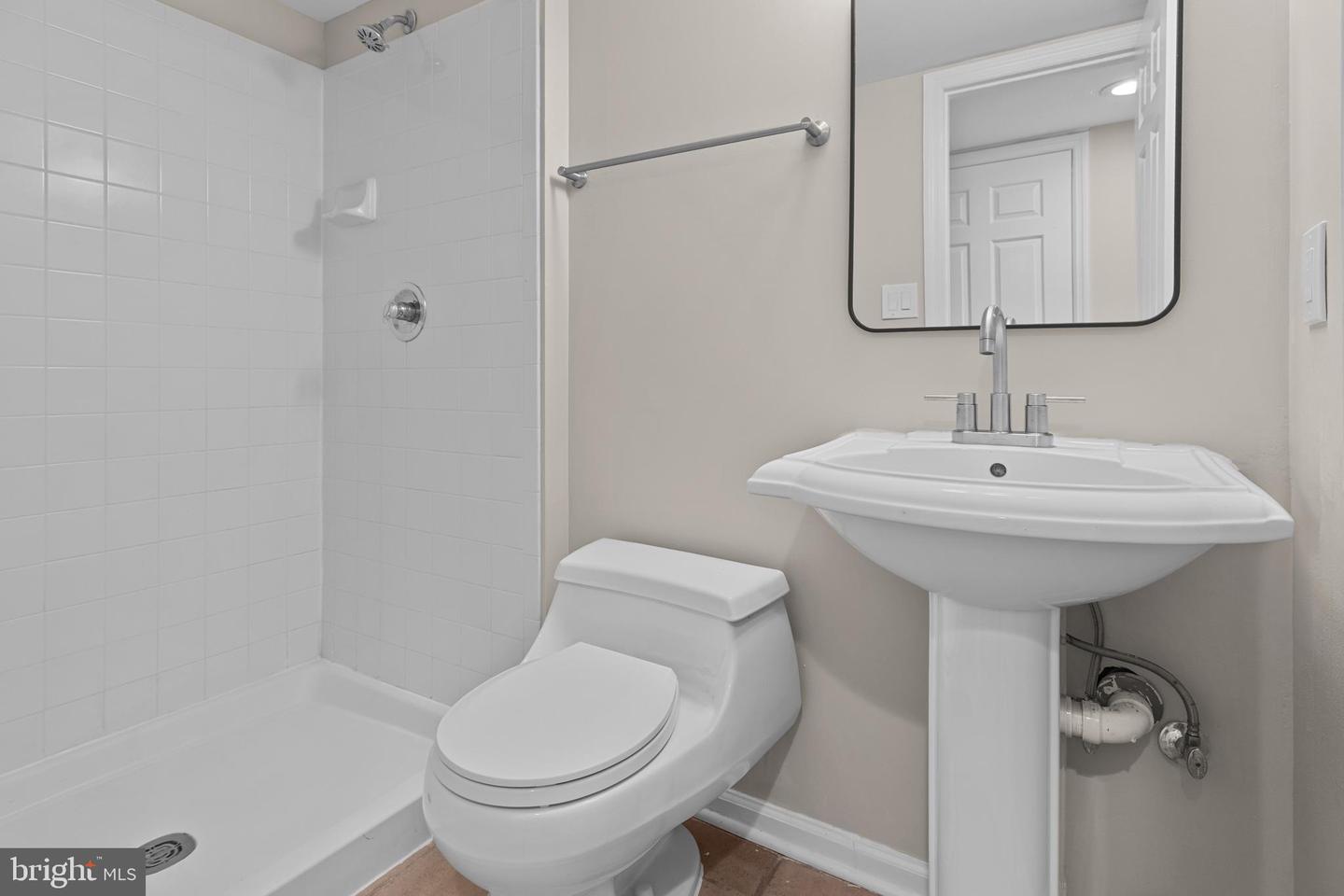 6161 SUMMER PARK LN, ALEXANDRIA, Virginia 22315, 4 Bedrooms Bedrooms, ,3 BathroomsBathrooms,Residential,For sale,6161 SUMMER PARK LN,VAFX2247038 MLS # VAFX2247038