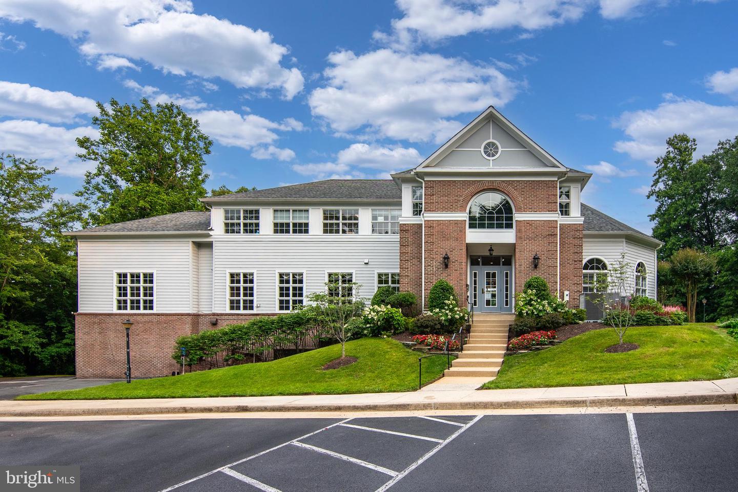 6161 SUMMER PARK LN, ALEXANDRIA, Virginia 22315, 4 Bedrooms Bedrooms, ,3 BathroomsBathrooms,Residential,For sale,6161 SUMMER PARK LN,VAFX2247038 MLS # VAFX2247038