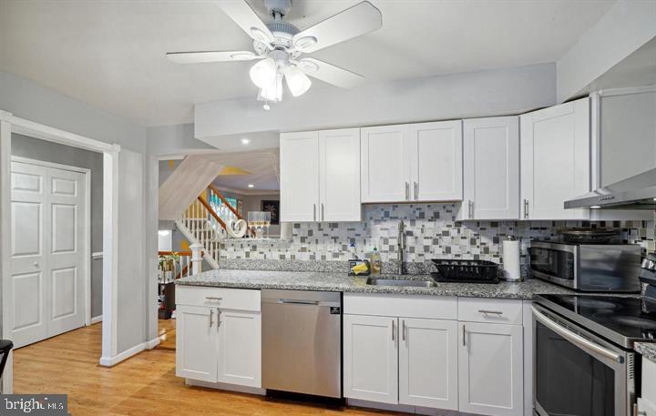 8712 RIDGE HOLLOW CT, SPRINGFIELD, Virginia 22152, 3 Bedrooms Bedrooms, ,3 BathroomsBathrooms,Residential,For sale,8712 RIDGE HOLLOW CT,VAFX2247116 MLS # VAFX2247116