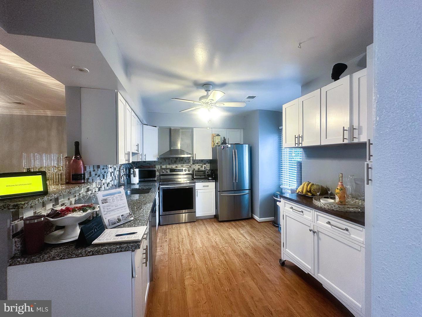 8712 RIDGE HOLLOW CT, SPRINGFIELD, Virginia 22152, 3 Bedrooms Bedrooms, ,3 BathroomsBathrooms,Residential,For sale,8712 RIDGE HOLLOW CT,VAFX2247116 MLS # VAFX2247116