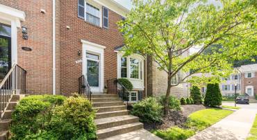 9312 SILVER MILL PL, FAIRFAX, Virginia 22031, 4 Bedrooms Bedrooms, ,3 BathroomsBathrooms,Residential,For sale,9312 SILVER MILL PL,VAFX2247130 MLS # VAFX2247130