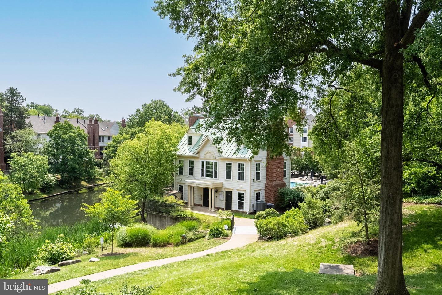 1206 DARTMOUTH RD, ALEXANDRIA, Virginia 22314, 4 Bedrooms Bedrooms, ,2 BathroomsBathrooms,Residential,For sale,1206 DARTMOUTH RD,VAAX2046452 MLS # VAAX2046452
