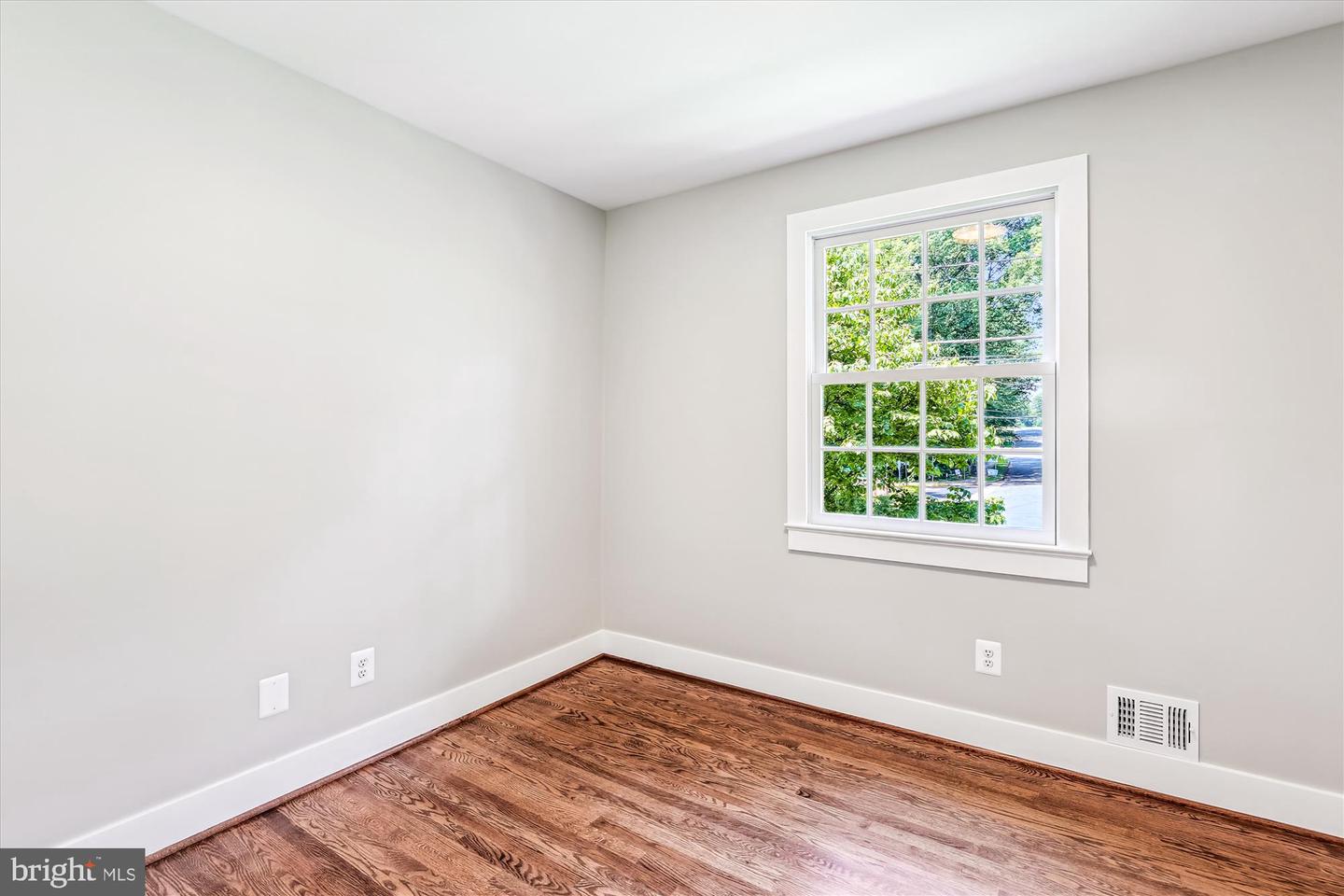 4711 PONTIAC DR, ANNANDALE, Virginia 22003, 5 Bedrooms Bedrooms, ,3 BathroomsBathrooms,Residential,For sale,4711 PONTIAC DR,VAFX2247214 MLS # VAFX2247214