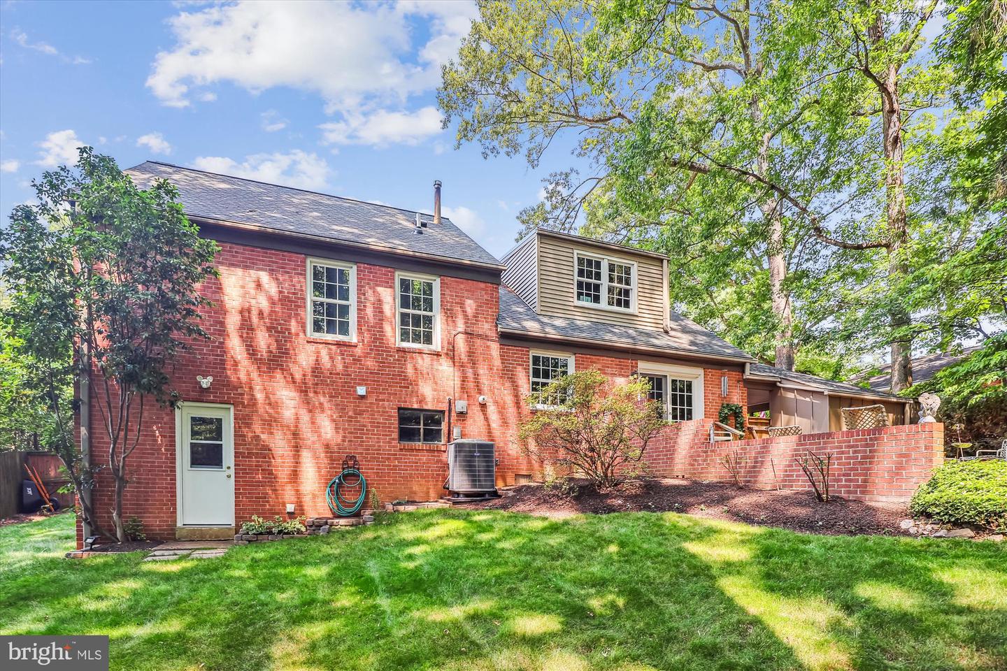 4711 PONTIAC DR, ANNANDALE, Virginia 22003, 5 Bedrooms Bedrooms, ,3 BathroomsBathrooms,Residential,For sale,4711 PONTIAC DR,VAFX2247214 MLS # VAFX2247214