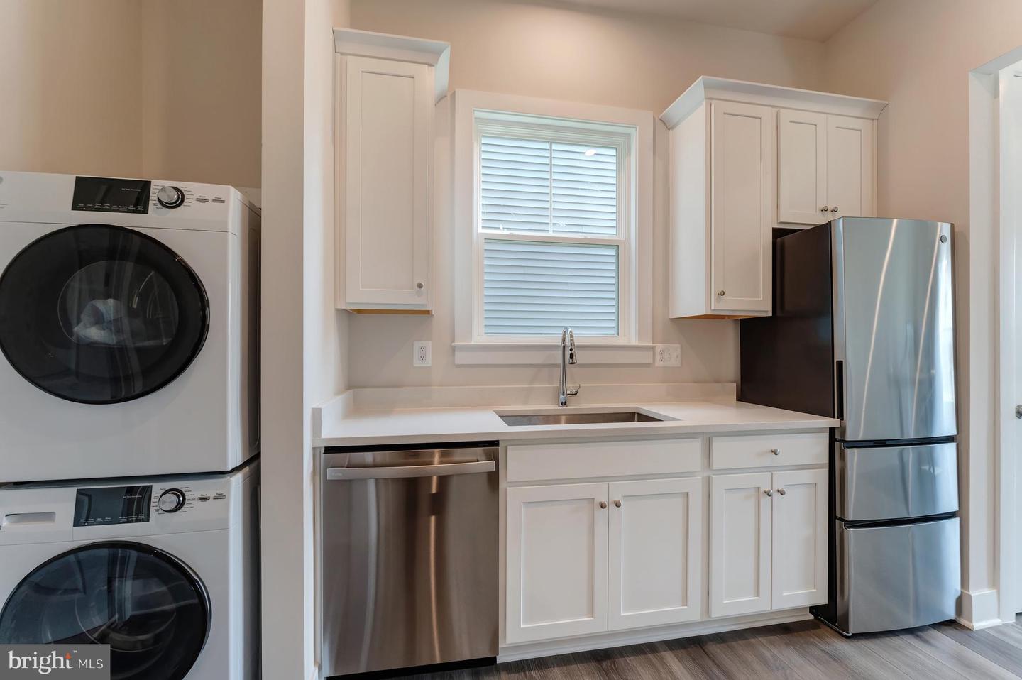 950 WARLANDER DR SW, LEESBURG, Virginia 20175, 5 Bedrooms Bedrooms, ,4 BathroomsBathrooms,Residential,For sale,950 WARLANDER DR SW,VALO2099474 MLS # VALO2099474