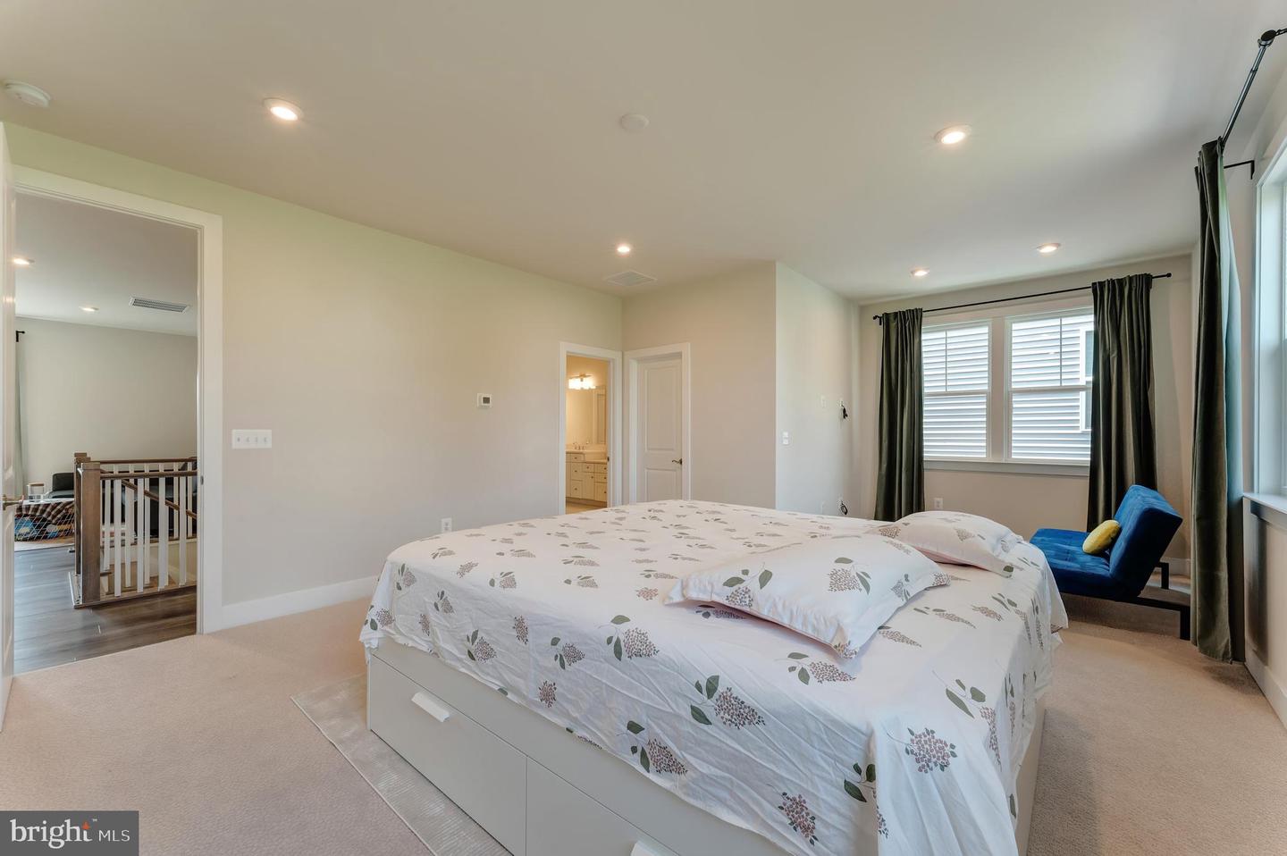950 WARLANDER DR SW, LEESBURG, Virginia 20175, 5 Bedrooms Bedrooms, ,4 BathroomsBathrooms,Residential,For sale,950 WARLANDER DR SW,VALO2099474 MLS # VALO2099474