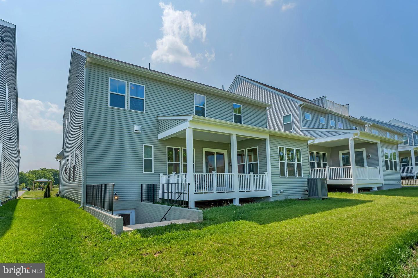 950 WARLANDER DR SW, LEESBURG, Virginia 20175, 5 Bedrooms Bedrooms, ,4 BathroomsBathrooms,Residential,For sale,950 WARLANDER DR SW,VALO2099474 MLS # VALO2099474