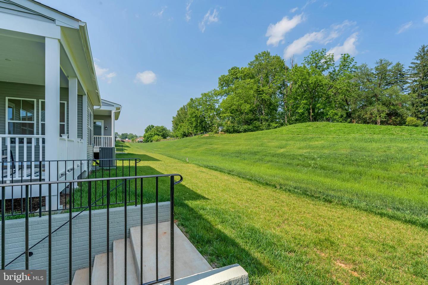 950 WARLANDER DR SW, LEESBURG, Virginia 20175, 5 Bedrooms Bedrooms, ,4 BathroomsBathrooms,Residential,For sale,950 WARLANDER DR SW,VALO2099474 MLS # VALO2099474