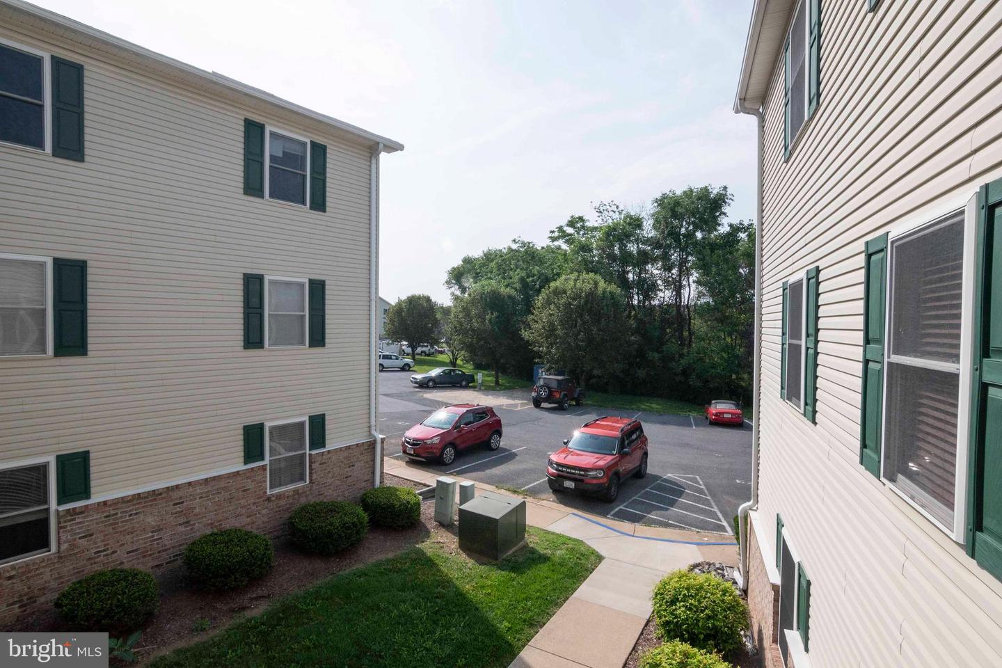 145-F-7 HAILEY LN, STRASBURG, Virginia 22657, 2 Bedrooms Bedrooms, 5 Rooms Rooms,2 BathroomsBathrooms,Residential,For sale,145-F-7 HAILEY LN,VASH2011702 MLS # VASH2011702