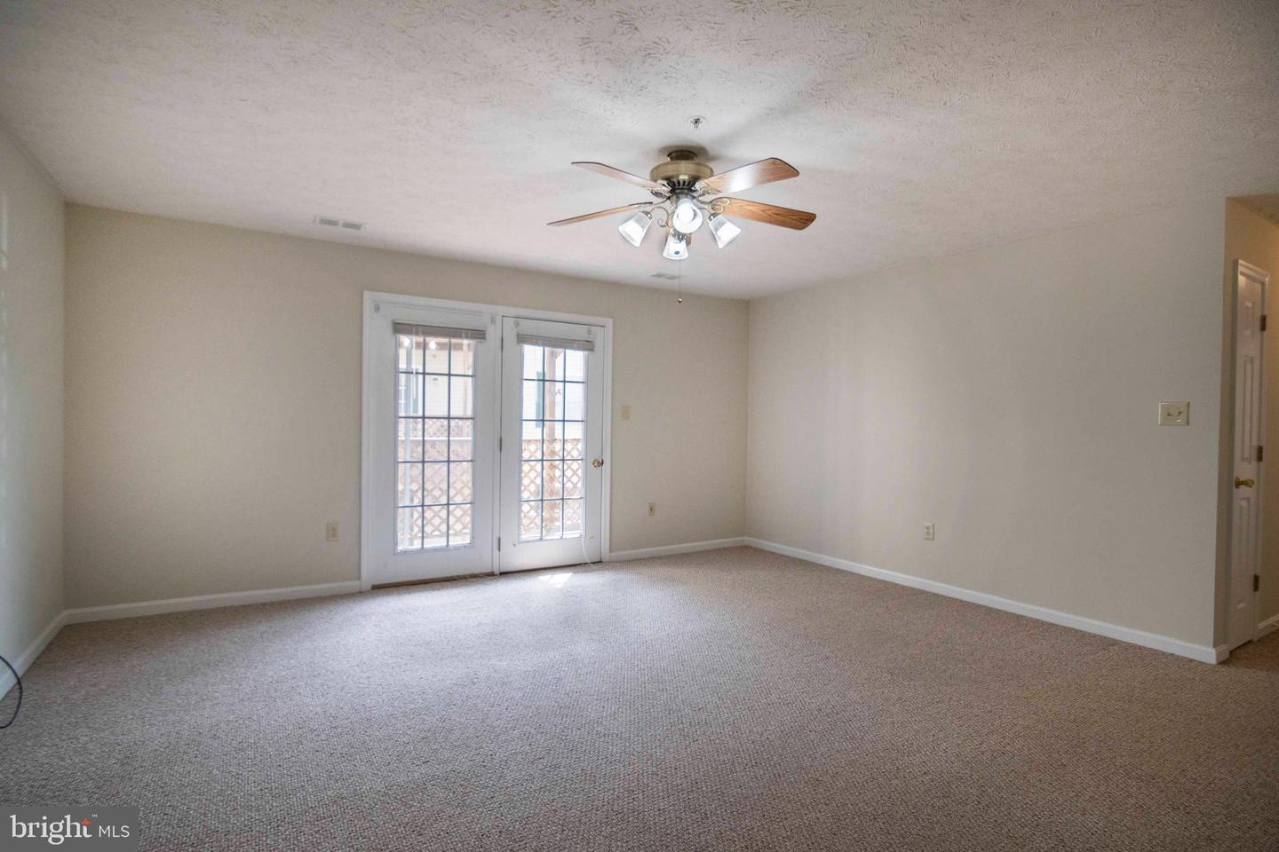 145-F-7 HAILEY LN, STRASBURG, Virginia 22657, 2 Bedrooms Bedrooms, 5 Rooms Rooms,2 BathroomsBathrooms,Residential,For sale,145-F-7 HAILEY LN,VASH2011702 MLS # VASH2011702