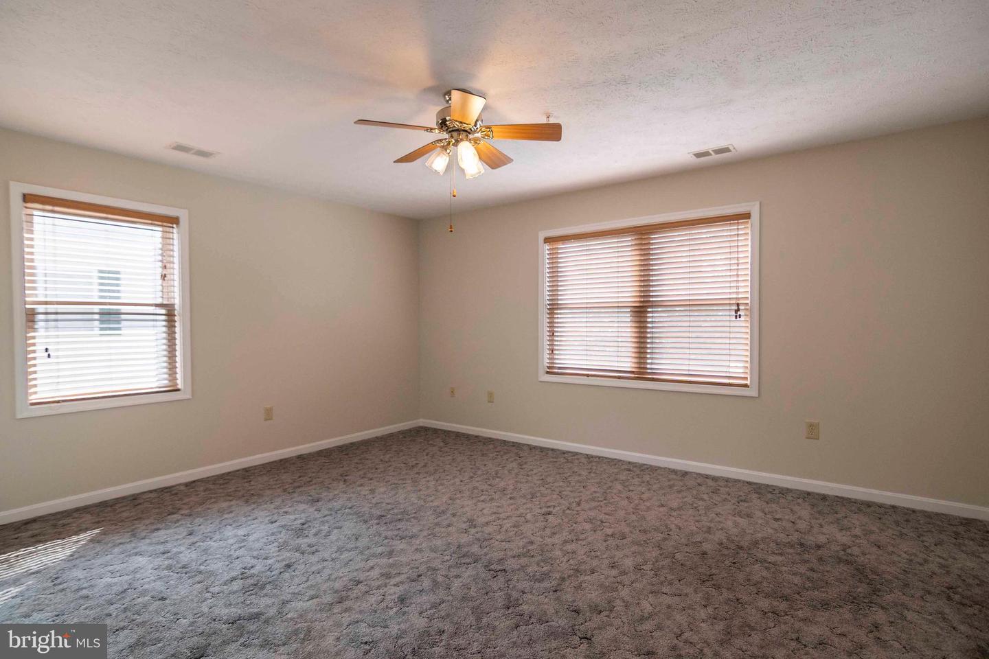 145-F-7 HAILEY LN, STRASBURG, Virginia 22657, 2 Bedrooms Bedrooms, 5 Rooms Rooms,2 BathroomsBathrooms,Residential,For sale,145-F-7 HAILEY LN,VASH2011702 MLS # VASH2011702