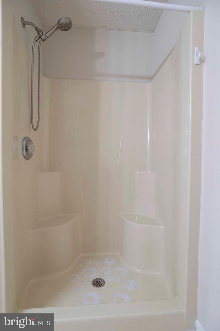 145-F-7 HAILEY LN, STRASBURG, Virginia 22657, 2 Bedrooms Bedrooms, 5 Rooms Rooms,2 BathroomsBathrooms,Residential,For sale,145-F-7 HAILEY LN,VASH2011702 MLS # VASH2011702