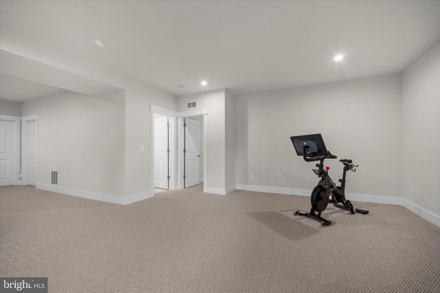 43441 BETTYS FARM DR, CHANTILLY, Virginia 20152, 4 Bedrooms Bedrooms, ,3 BathroomsBathrooms,Residential,For sale,43441 BETTYS FARM DR,VALO2099476 MLS # VALO2099476