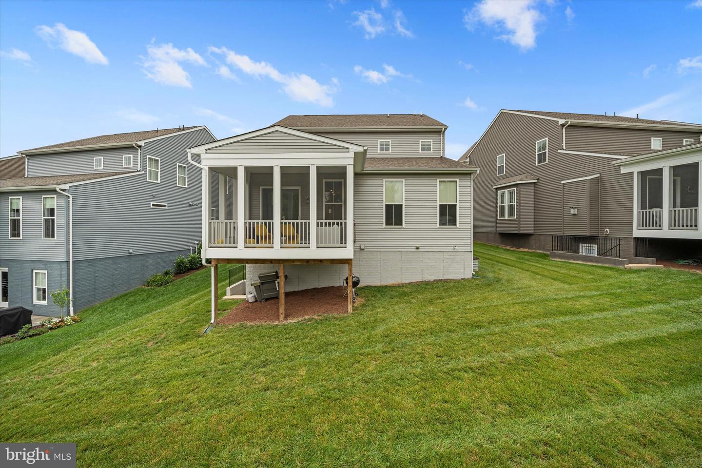 43441 BETTYS FARM DR, CHANTILLY, Virginia 20152, 4 Bedrooms Bedrooms, ,3 BathroomsBathrooms,Residential,For sale,43441 BETTYS FARM DR,VALO2099476 MLS # VALO2099476