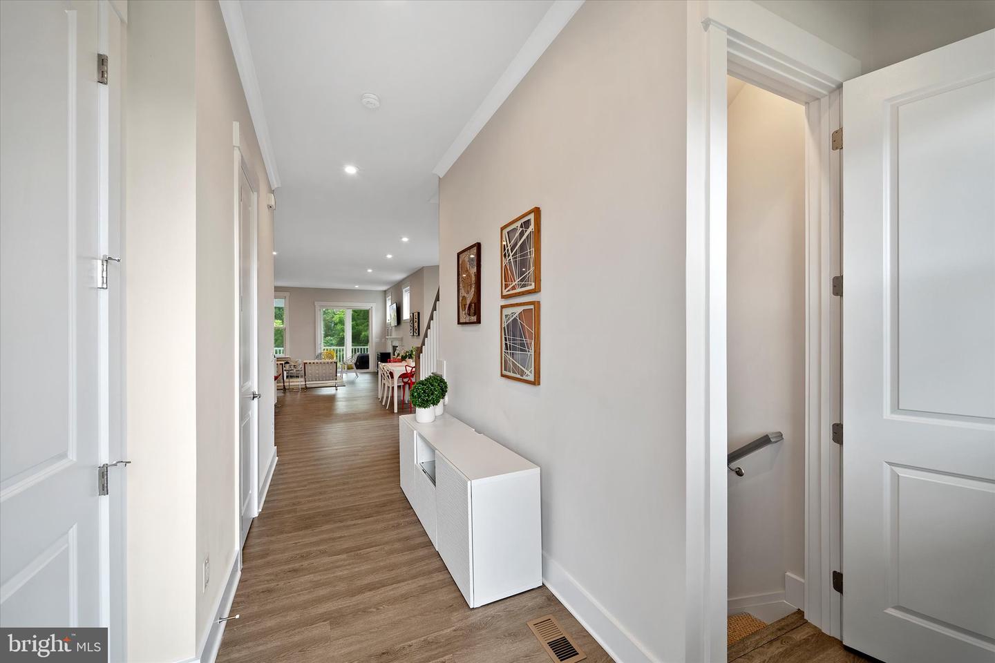 43441 BETTYS FARM DR, CHANTILLY, Virginia 20152, 4 Bedrooms Bedrooms, ,3 BathroomsBathrooms,Residential,For sale,43441 BETTYS FARM DR,VALO2099476 MLS # VALO2099476