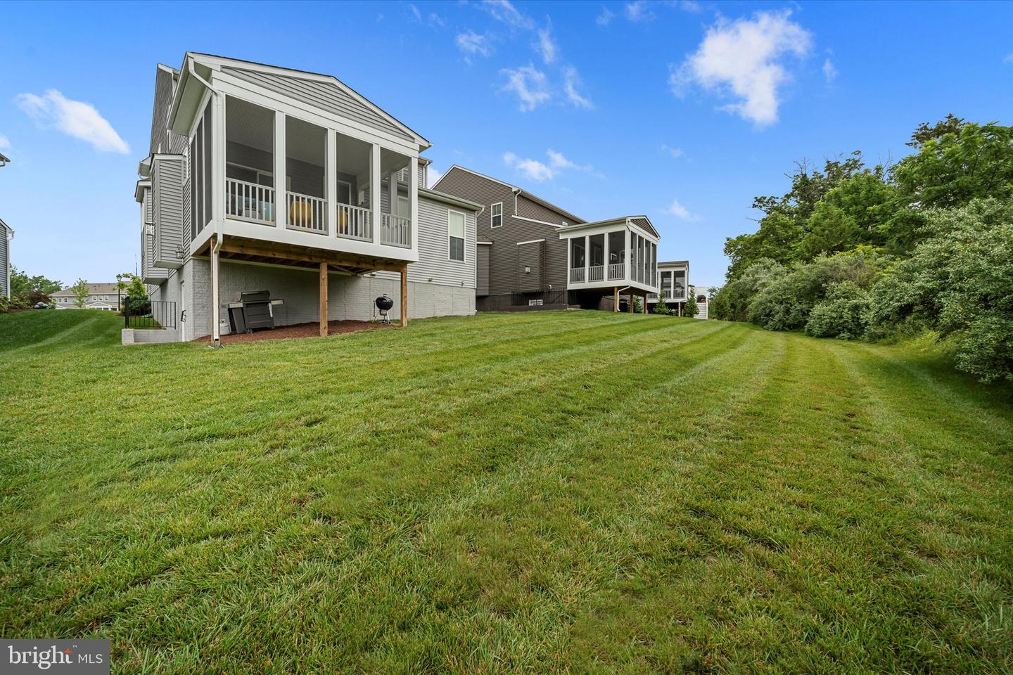 43441 BETTYS FARM DR, CHANTILLY, Virginia 20152, 4 Bedrooms Bedrooms, ,3 BathroomsBathrooms,Residential,For sale,43441 BETTYS FARM DR,VALO2099476 MLS # VALO2099476