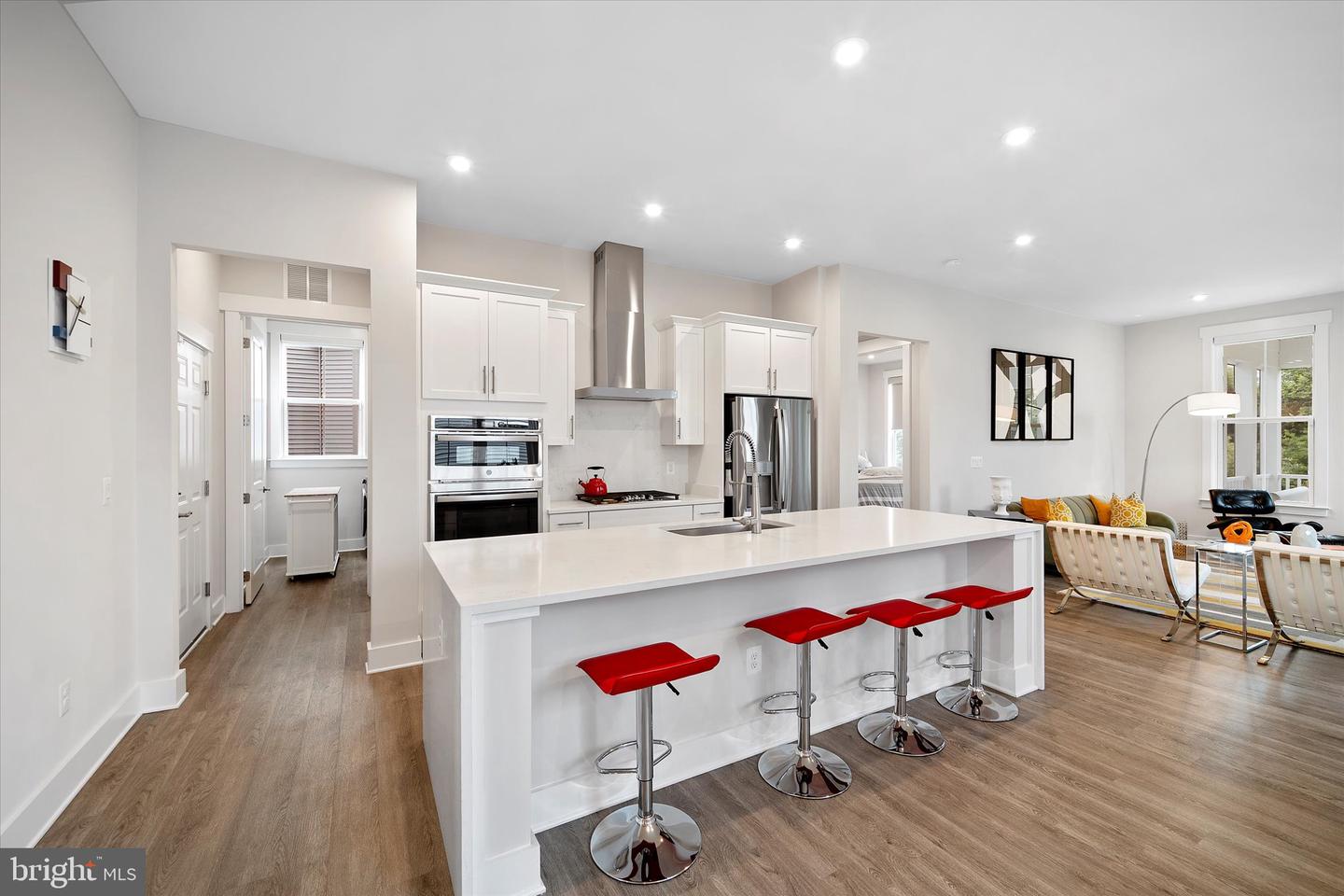 43441 BETTYS FARM DR, CHANTILLY, Virginia 20152, 4 Bedrooms Bedrooms, ,3 BathroomsBathrooms,Residential,For sale,43441 BETTYS FARM DR,VALO2099476 MLS # VALO2099476