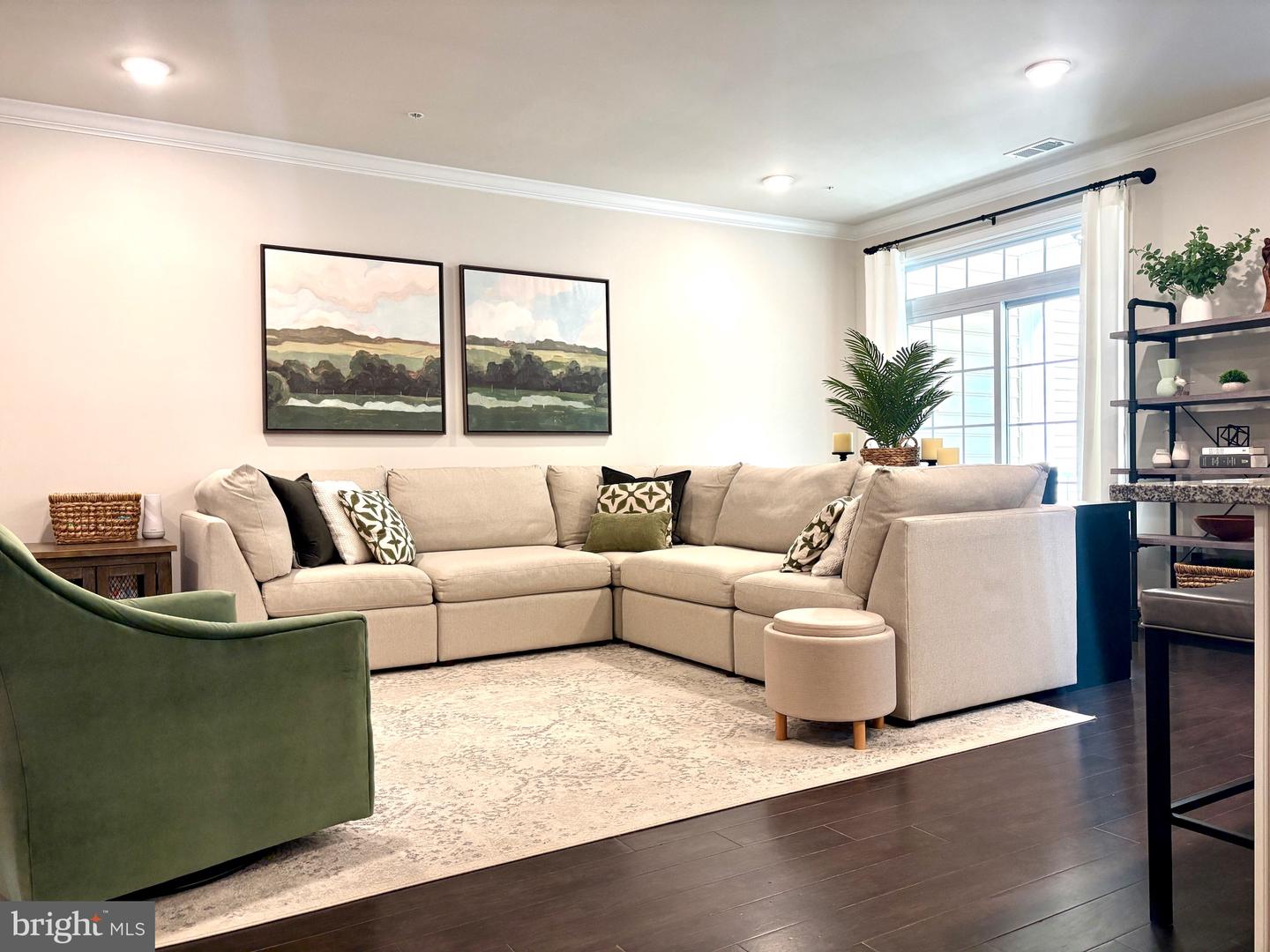 23245 MILLTOWN KNOLL SQ #103, ASHBURN, Virginia 20148, 2 Bedrooms Bedrooms, ,2 BathroomsBathrooms,Residential,For sale,23245 MILLTOWN KNOLL SQ #103,VALO2099574 MLS # VALO2099574