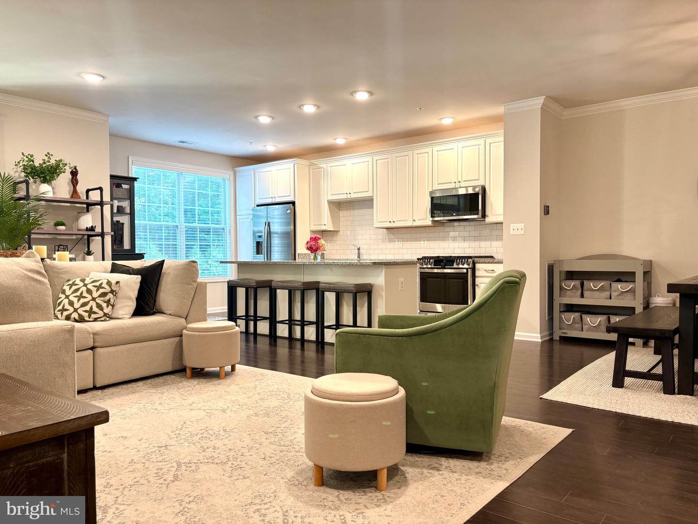 23245 MILLTOWN KNOLL SQ #103, ASHBURN, Virginia 20148, 2 Bedrooms Bedrooms, ,2 BathroomsBathrooms,Residential,For sale,23245 MILLTOWN KNOLL SQ #103,VALO2099574 MLS # VALO2099574