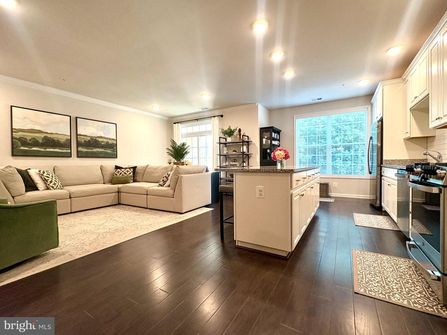 23245 MILLTOWN KNOLL SQ #103, ASHBURN, Virginia 20148, 2 Bedrooms Bedrooms, ,2 BathroomsBathrooms,Residential,For sale,23245 MILLTOWN KNOLL SQ #103,VALO2099574 MLS # VALO2099574