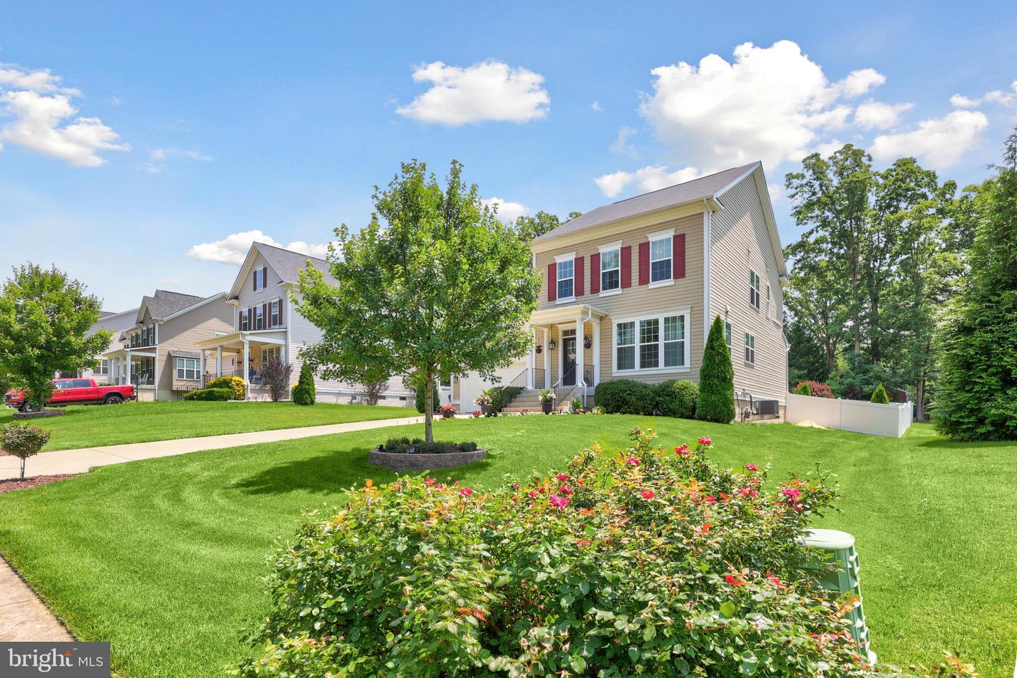 24 SUTTER DR, FREDERICKSBURG, Virginia 22405, 5 Bedrooms Bedrooms, ,4 BathroomsBathrooms,Residential,For sale,24 SUTTER DR,VAST2039800 MLS # VAST2039800