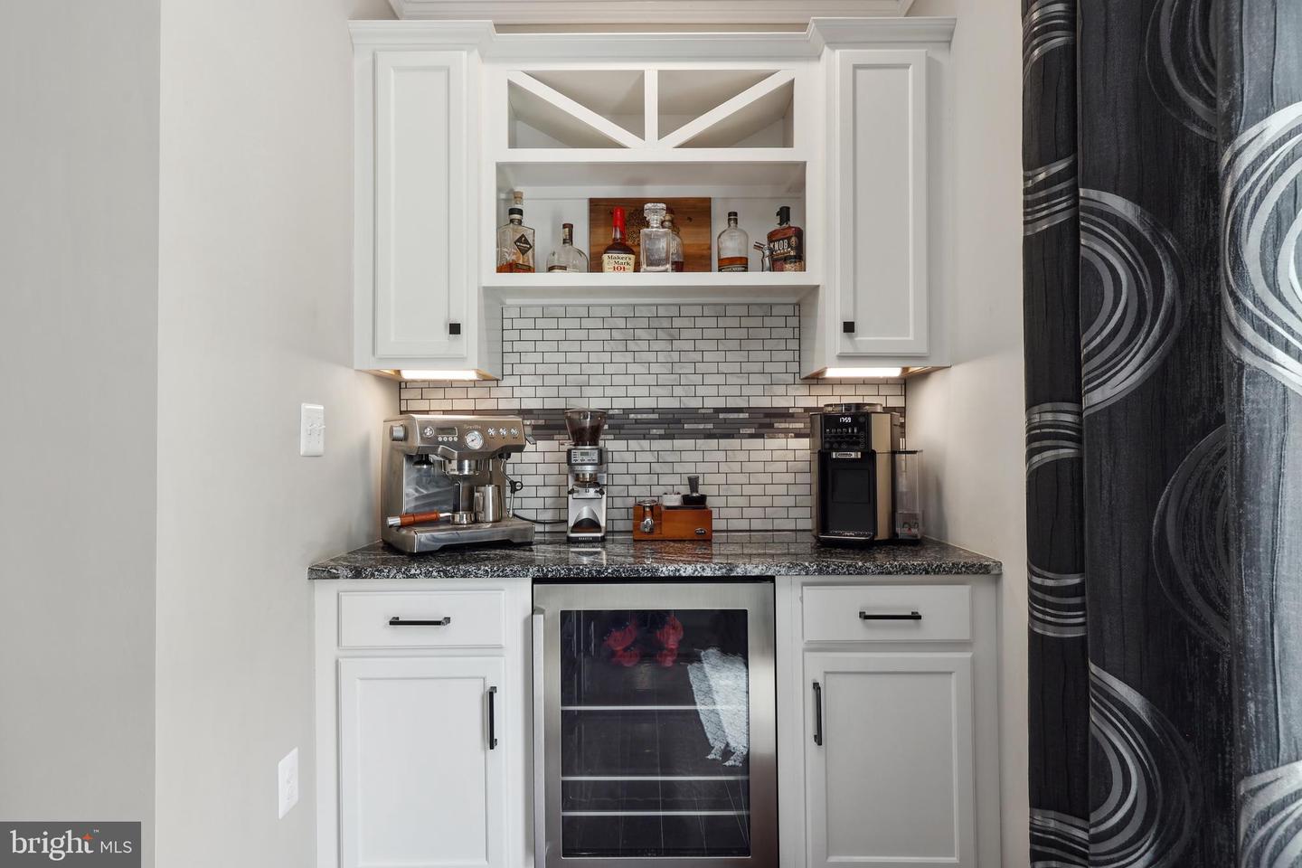 24 SUTTER DR, FREDERICKSBURG, Virginia 22405, 5 Bedrooms Bedrooms, ,4 BathroomsBathrooms,Residential,For sale,24 SUTTER DR,VAST2039800 MLS # VAST2039800