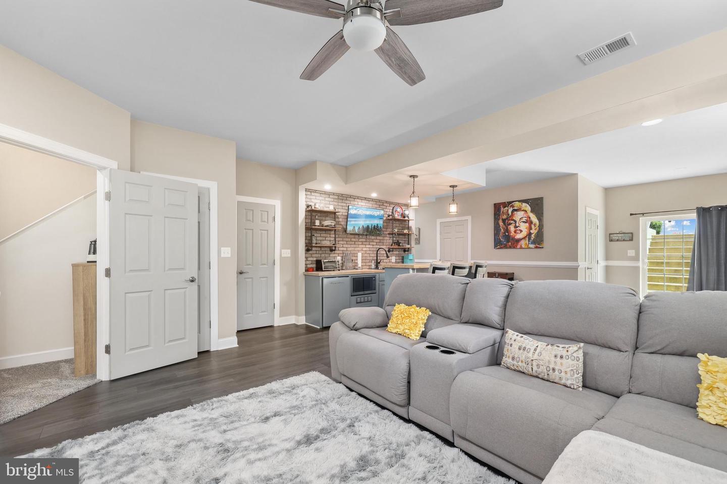 24 SUTTER DR, FREDERICKSBURG, Virginia 22405, 5 Bedrooms Bedrooms, ,4 BathroomsBathrooms,Residential,For sale,24 SUTTER DR,VAST2039800 MLS # VAST2039800