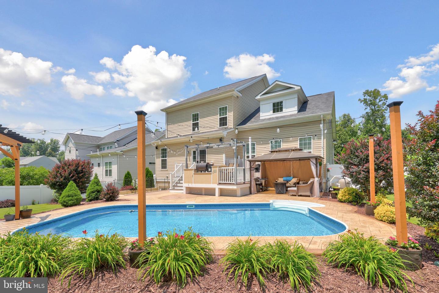 24 SUTTER DR, FREDERICKSBURG, Virginia 22405, 5 Bedrooms Bedrooms, ,4 BathroomsBathrooms,Residential,For sale,24 SUTTER DR,VAST2039800 MLS # VAST2039800