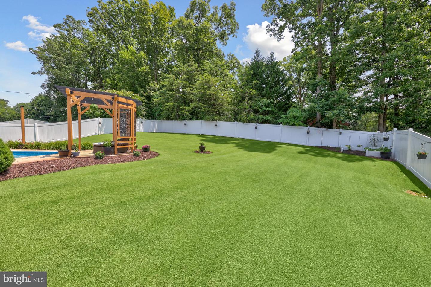 24 SUTTER DR, FREDERICKSBURG, Virginia 22405, 5 Bedrooms Bedrooms, ,4 BathroomsBathrooms,Residential,For sale,24 SUTTER DR,VAST2039800 MLS # VAST2039800
