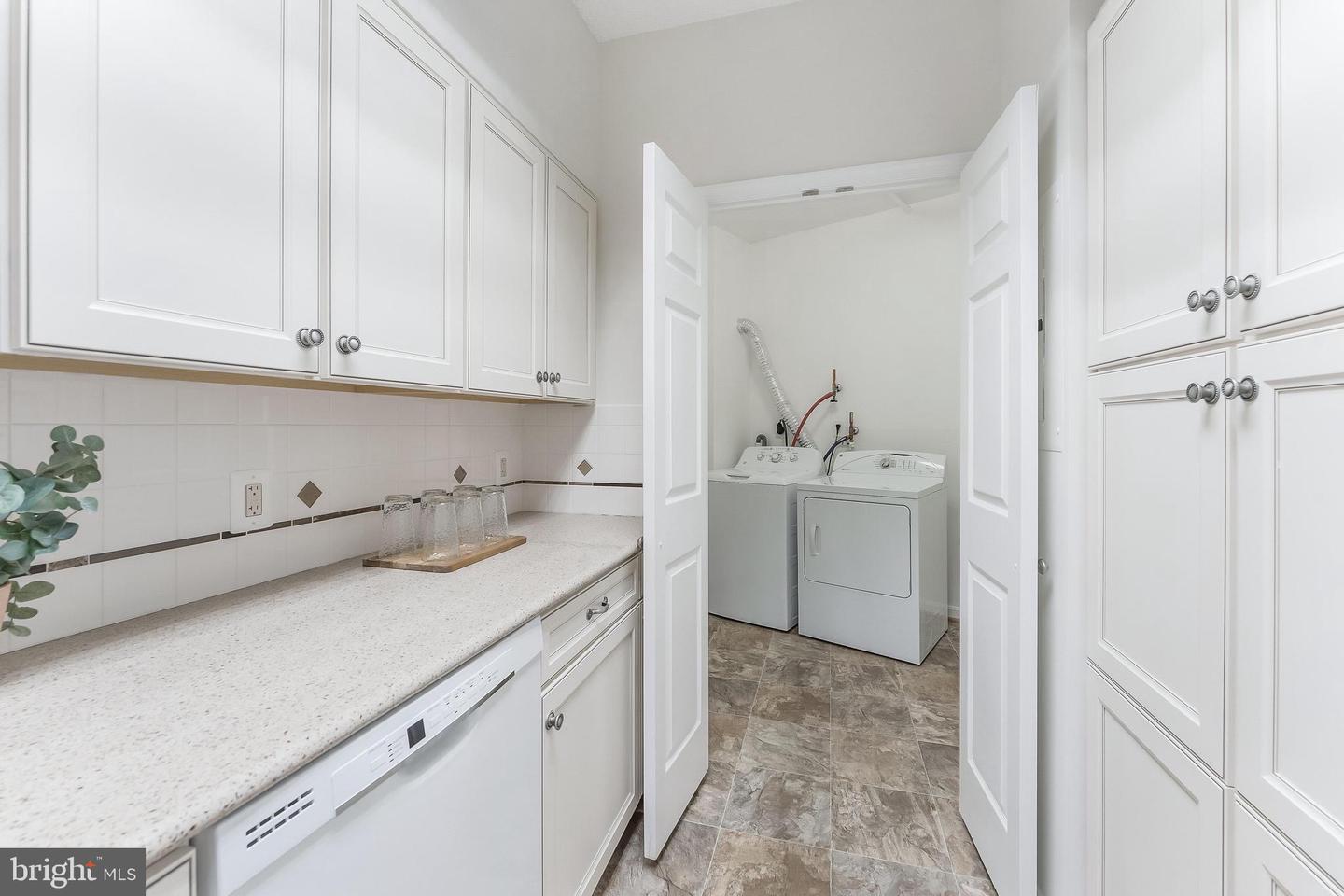 19375 CYPRESS RIDGE TER #314, LEESBURG, Virginia 20176, 2 Bedrooms Bedrooms, ,2 BathroomsBathrooms,Residential,For sale,19375 CYPRESS RIDGE TER #314,VALO2099568 MLS # VALO2099568