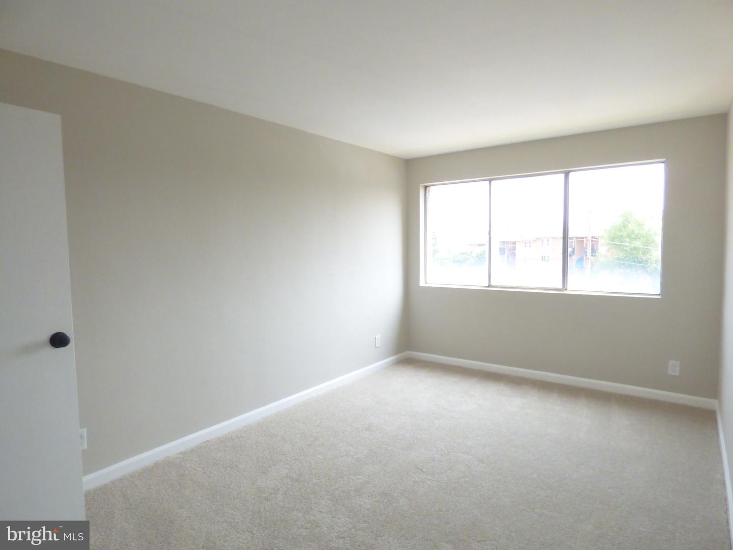 431 N ARMISTEAD ST N #311, ALEXANDRIA, Virginia 22312, 2 Bedrooms Bedrooms, ,1 BathroomBathrooms,Residential,For sale,431 N ARMISTEAD ST N #311,VAAX2046518 MLS # VAAX2046518