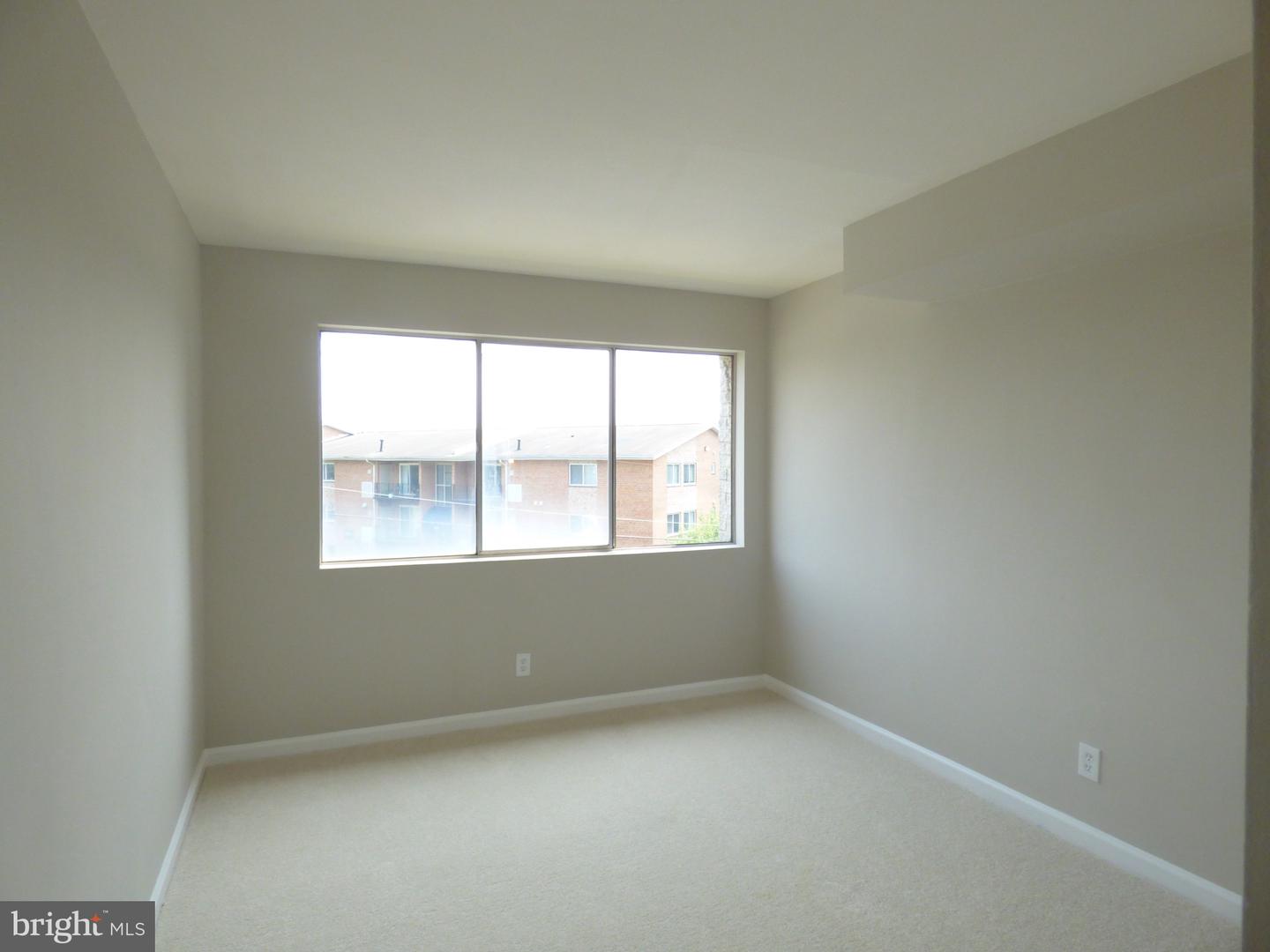431 N ARMISTEAD ST N #311, ALEXANDRIA, Virginia 22312, 2 Bedrooms Bedrooms, ,1 BathroomBathrooms,Residential,For sale,431 N ARMISTEAD ST N #311,VAAX2046518 MLS # VAAX2046518