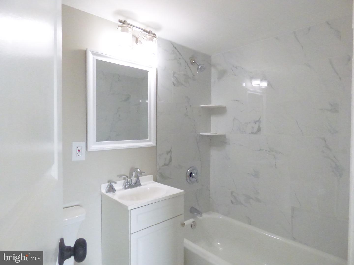 431 N ARMISTEAD ST N #311, ALEXANDRIA, Virginia 22312, 2 Bedrooms Bedrooms, ,1 BathroomBathrooms,Residential,For sale,431 N ARMISTEAD ST N #311,VAAX2046518 MLS # VAAX2046518