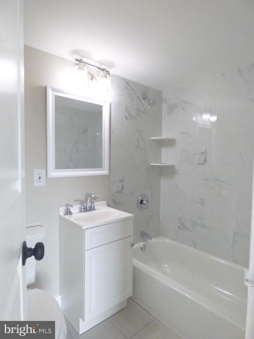 431 N ARMISTEAD ST N #311, ALEXANDRIA, Virginia 22312, 2 Bedrooms Bedrooms, ,1 BathroomBathrooms,Residential,For sale,431 N ARMISTEAD ST N #311,VAAX2046518 MLS # VAAX2046518