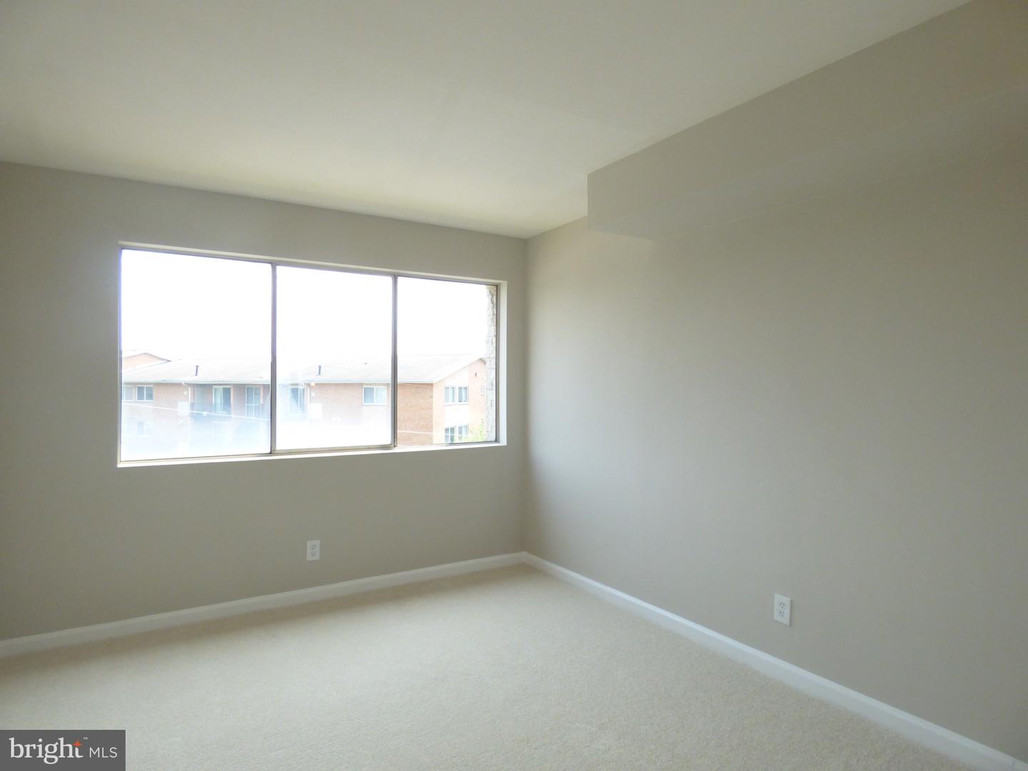 431 N ARMISTEAD ST N #311, ALEXANDRIA, Virginia 22312, 2 Bedrooms Bedrooms, ,1 BathroomBathrooms,Residential,For sale,431 N ARMISTEAD ST N #311,VAAX2046518 MLS # VAAX2046518