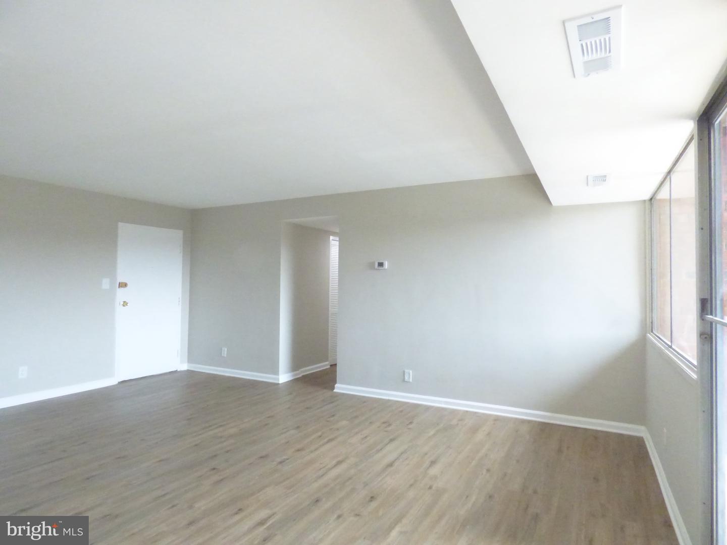 431 N ARMISTEAD ST N #311, ALEXANDRIA, Virginia 22312, 2 Bedrooms Bedrooms, ,1 BathroomBathrooms,Residential,For sale,431 N ARMISTEAD ST N #311,VAAX2046518 MLS # VAAX2046518