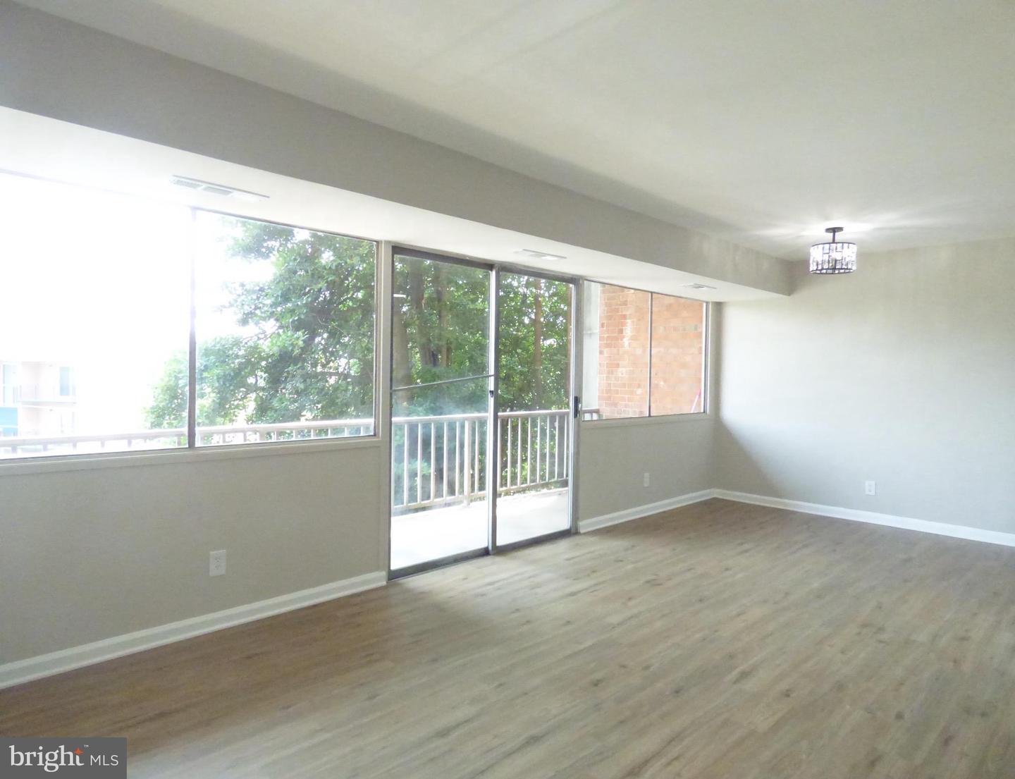 431 N ARMISTEAD ST N #311, ALEXANDRIA, Virginia 22312, 2 Bedrooms Bedrooms, ,1 BathroomBathrooms,Residential,For sale,431 N ARMISTEAD ST N #311,VAAX2046518 MLS # VAAX2046518