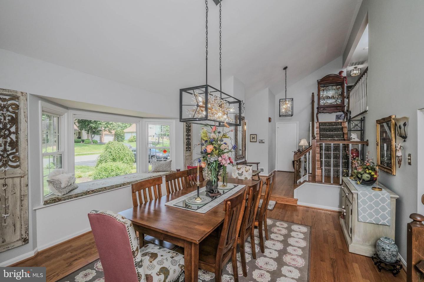 12853 VALLEYWOOD DR, WOODBRIDGE, Virginia 22192, 5 Bedrooms Bedrooms, ,3 BathroomsBathrooms,Residential,For sale,12853 VALLEYWOOD DR,VAPW2097034 MLS # VAPW2097034