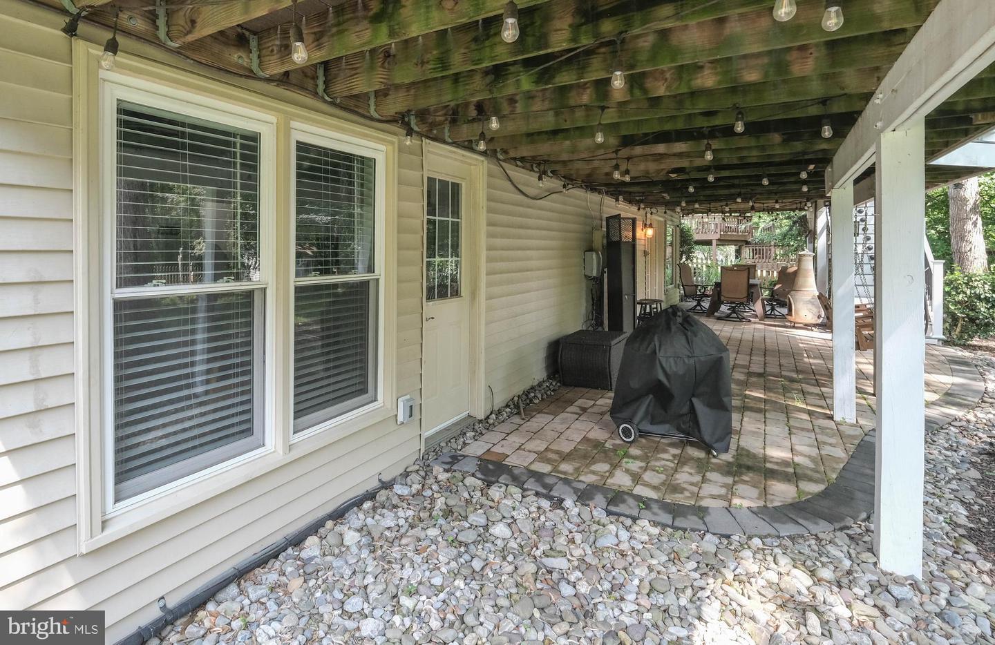 12853 VALLEYWOOD DR, WOODBRIDGE, Virginia 22192, 5 Bedrooms Bedrooms, ,3 BathroomsBathrooms,Residential,For sale,12853 VALLEYWOOD DR,VAPW2097034 MLS # VAPW2097034