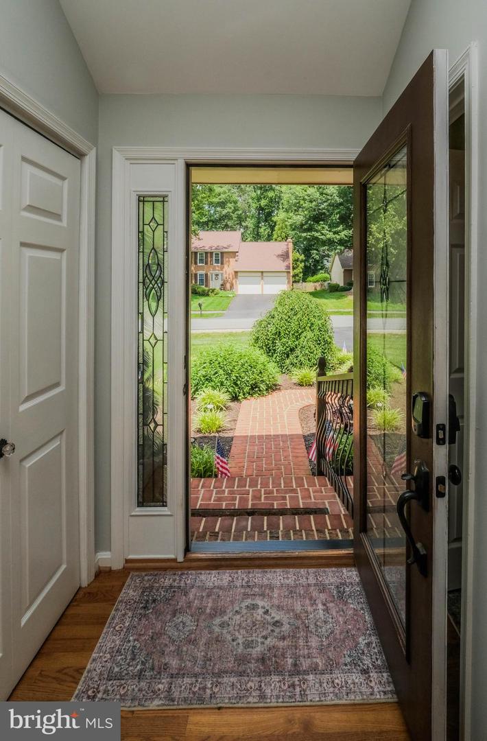 12853 VALLEYWOOD DR, WOODBRIDGE, Virginia 22192, 5 Bedrooms Bedrooms, ,3 BathroomsBathrooms,Residential,For sale,12853 VALLEYWOOD DR,VAPW2097034 MLS # VAPW2097034