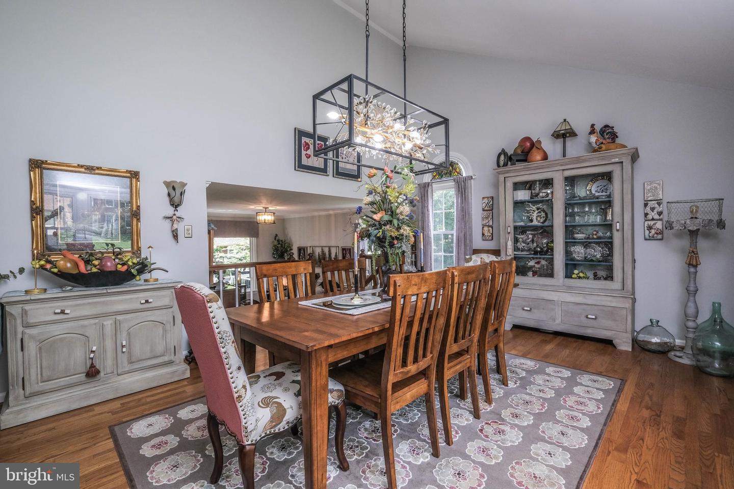 12853 VALLEYWOOD DR, WOODBRIDGE, Virginia 22192, 5 Bedrooms Bedrooms, ,3 BathroomsBathrooms,Residential,For sale,12853 VALLEYWOOD DR,VAPW2097034 MLS # VAPW2097034