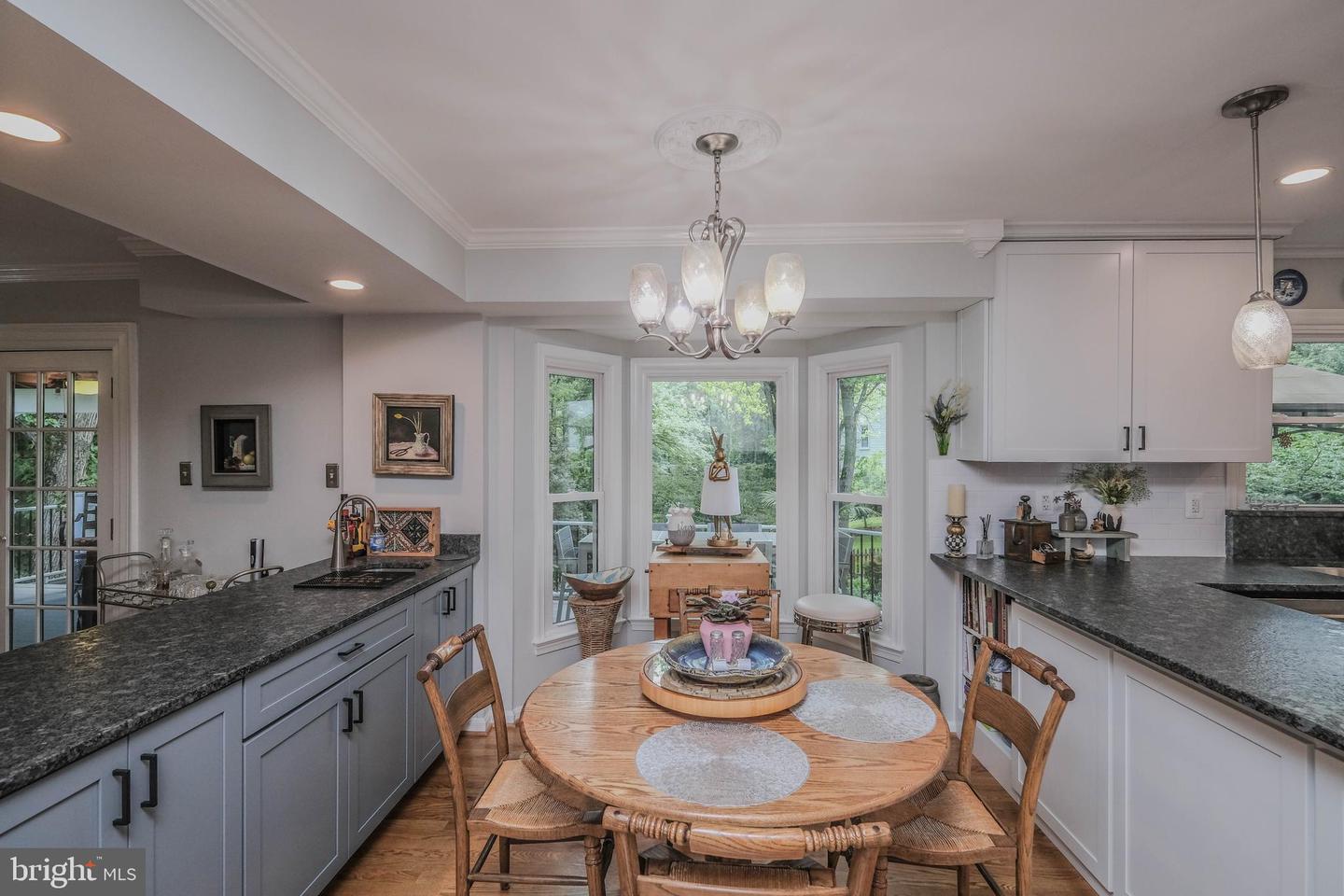 12853 VALLEYWOOD DR, WOODBRIDGE, Virginia 22192, 5 Bedrooms Bedrooms, ,3 BathroomsBathrooms,Residential,For sale,12853 VALLEYWOOD DR,VAPW2097034 MLS # VAPW2097034