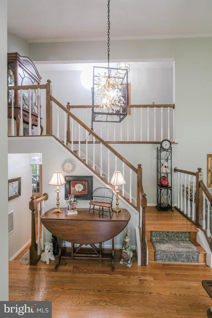 12853 VALLEYWOOD DR, WOODBRIDGE, Virginia 22192, 5 Bedrooms Bedrooms, ,3 BathroomsBathrooms,Residential,For sale,12853 VALLEYWOOD DR,VAPW2097034 MLS # VAPW2097034