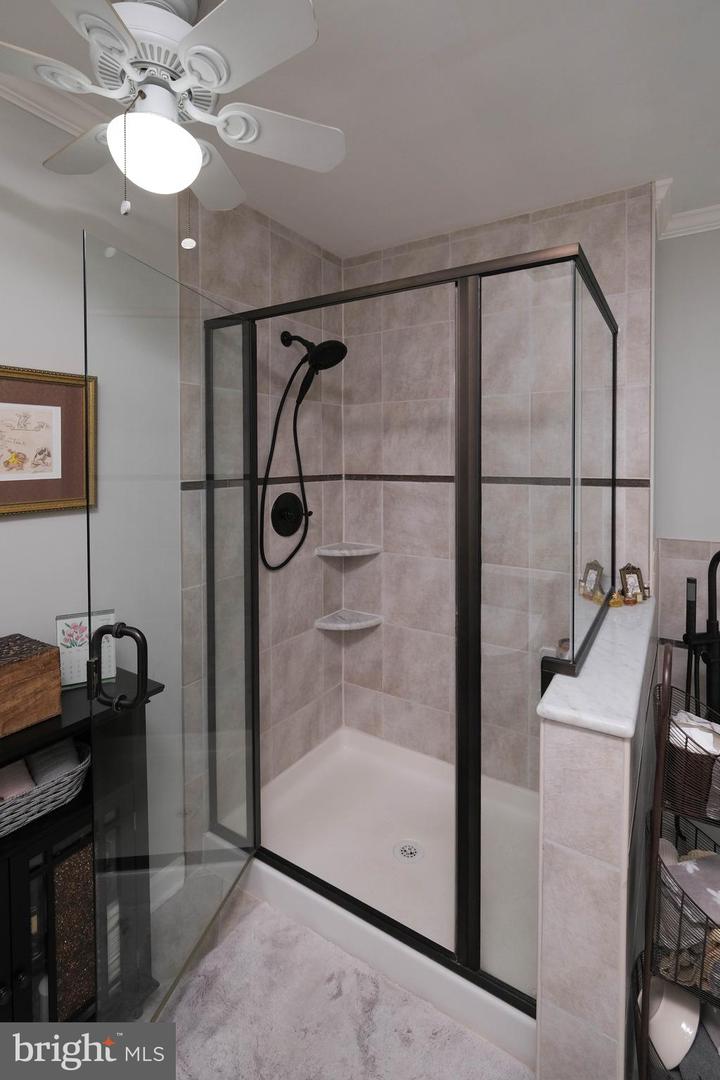 12853 VALLEYWOOD DR, WOODBRIDGE, Virginia 22192, 5 Bedrooms Bedrooms, ,3 BathroomsBathrooms,Residential,For sale,12853 VALLEYWOOD DR,VAPW2097034 MLS # VAPW2097034